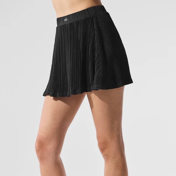 ALO YOGA MICRO PLISSE TENNIS SKIRT - Picture 1 of 7